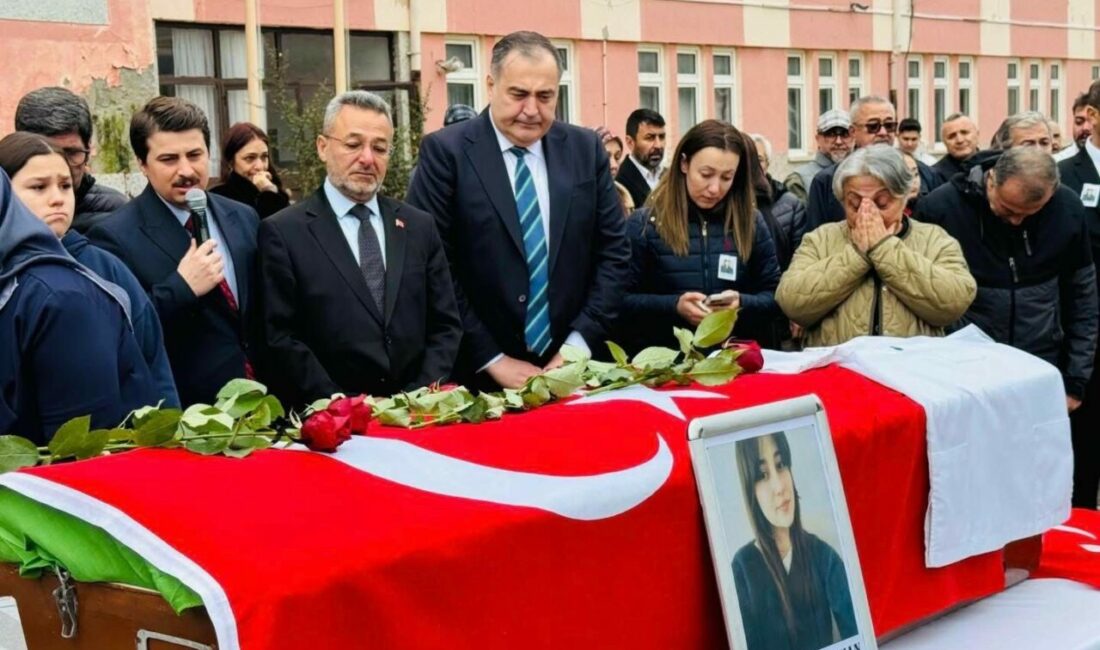 Bursa’nın İznik ilçesinde tır ile otomobilin çarpışması sonucu yaralanan ve