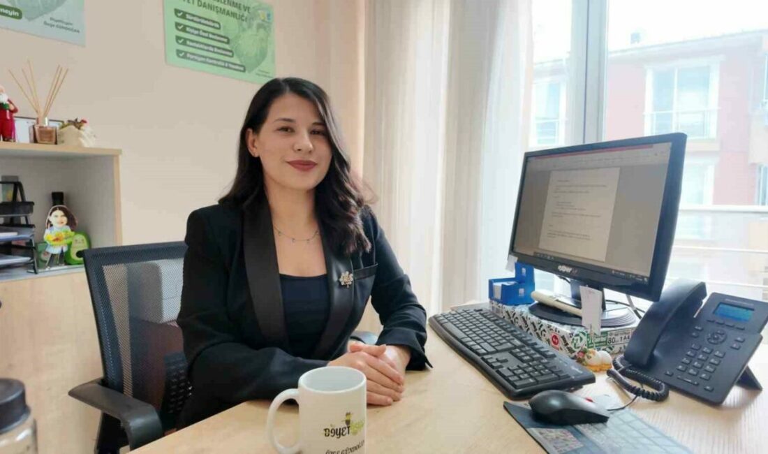 Karacabey Belediyesi’nden oruç tutanlara uzman desteği Karacabey Belediyesi, Ramazan ayında da vatandaşlara yönelik ücretsiz sağlıklı beslenme