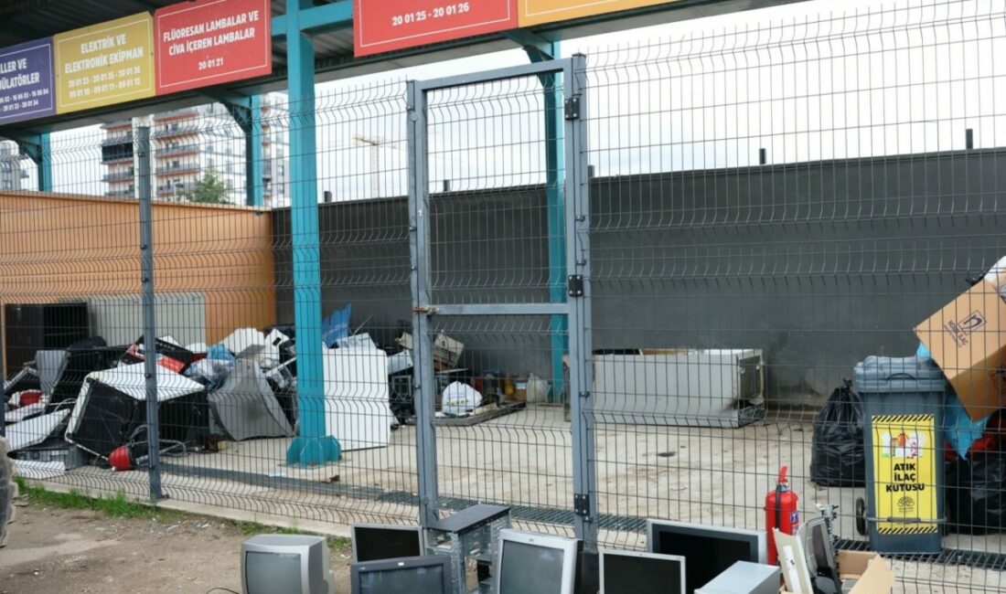 Nilüfer Belediyesi, çevre ve insan sağlığını tehdit eden elektronik atıkların