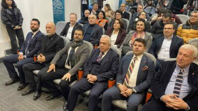 Nilüfer Belediyesi, kentsel dönüşüm sürecinde vatandaşları yüklenici firmalarla baş başa