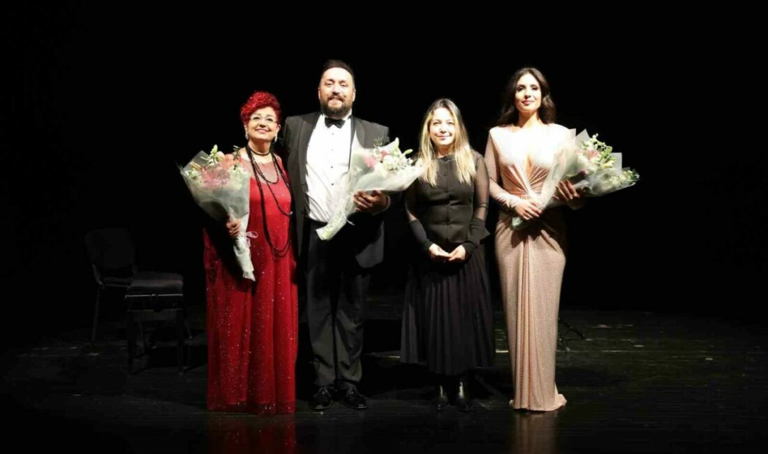 Nilüfer Belediyesi’nin 14 Şubat Sevgililer Günü çerçevesinde düzenlediği “Operada Aşk”