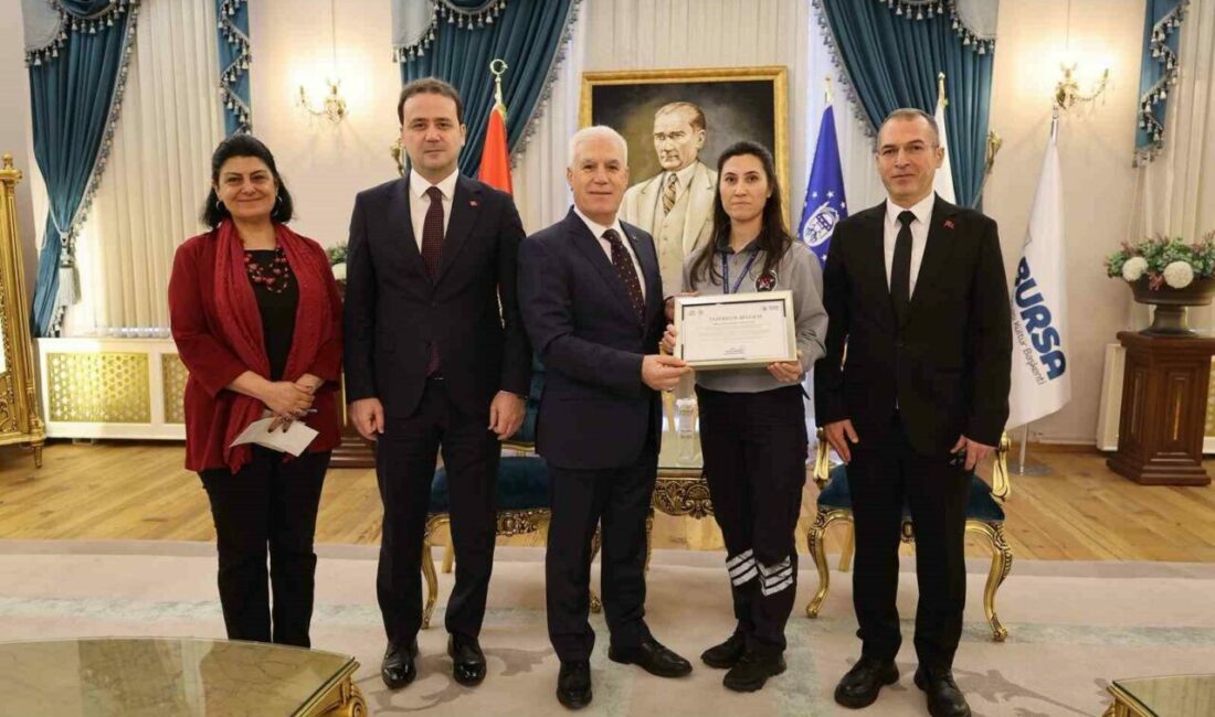 Bursa Büyükşehir Belediye Başkanı Mustafa Bozbey, Büyükşehir Belediyesi’nin Ana Hizmet