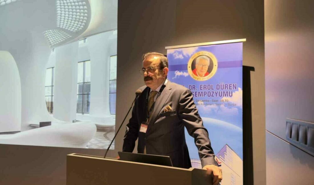 Türk Endokrin Cerrahisi kurucularından Prof. Dr. Erol Düren, Bursa’da sempozyum ile anıldı Türkiye’de endokrin cerrahisini başlatan önemli isimlerden birisi olan Endokrin Cerrahisi