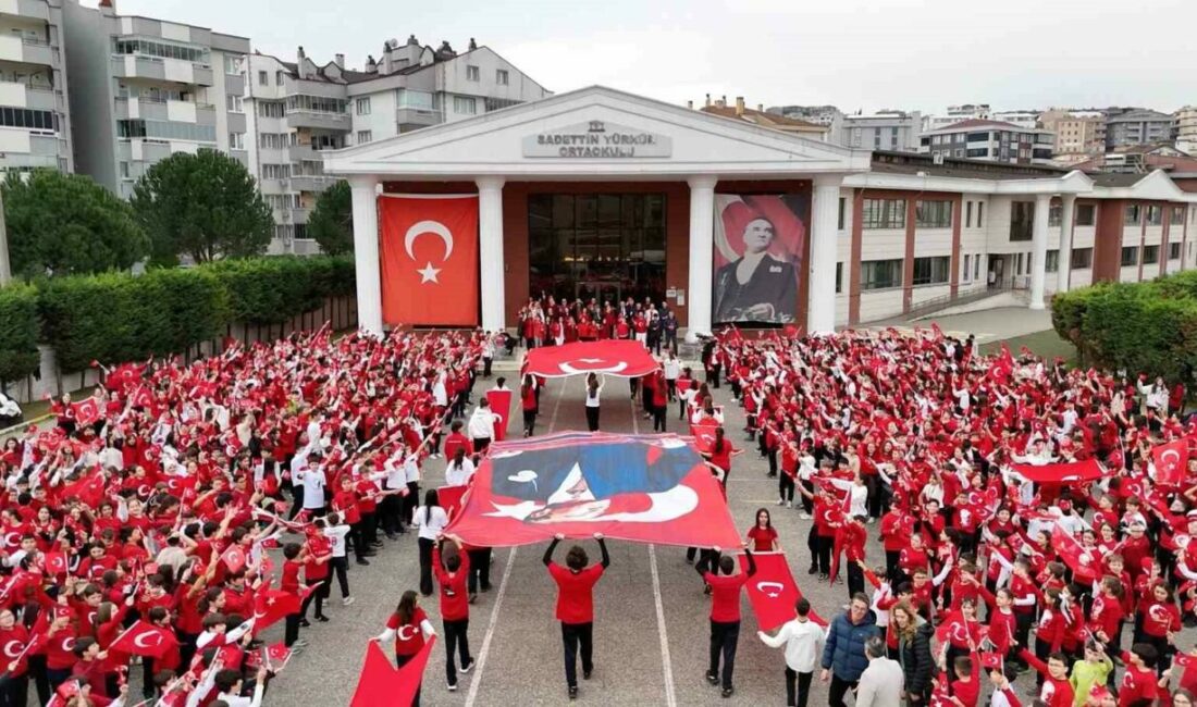 Bursa’da eğitimde akademik başarısının yanı sıra sosyal, sanatsal ve sportif