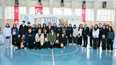 Yıldırım Belediyesi, ‘Beylikten Cihan Devletine’ temasıyla başlattığı 2025-2026 Kültür Sanat