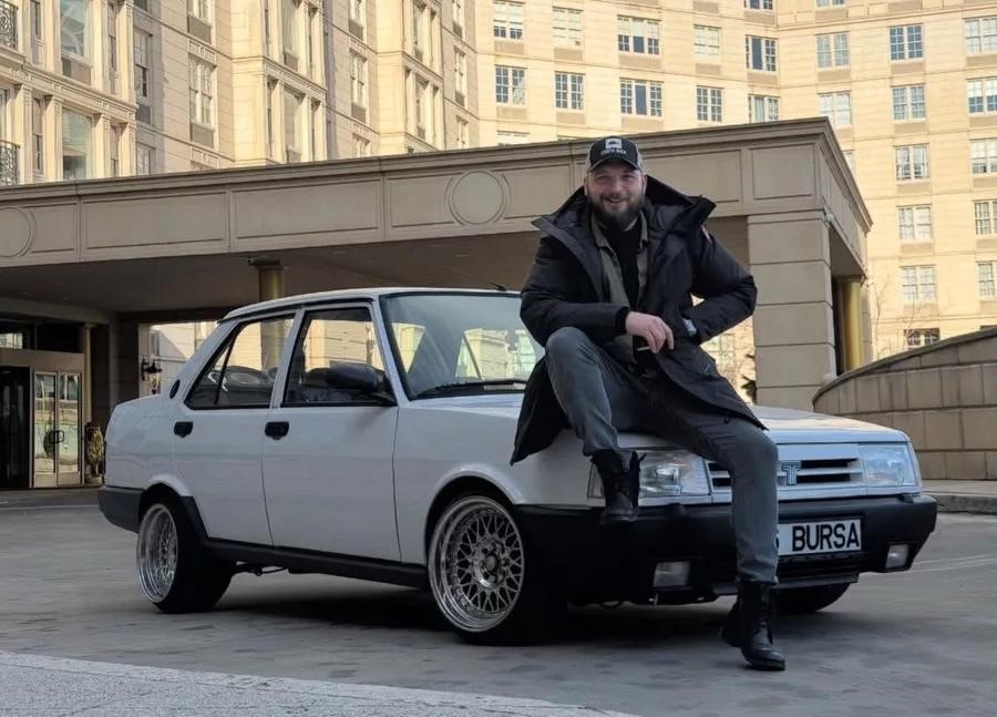 Bursa’yı simgeleyen “16” plakasıyla 5 yıldır New York sokaklarında dolaşan