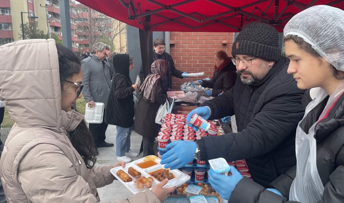 Bursa Tophane Rotary Kulübü, uzun yıllardır üniversite öğrencilerine yönelik düzenlediği