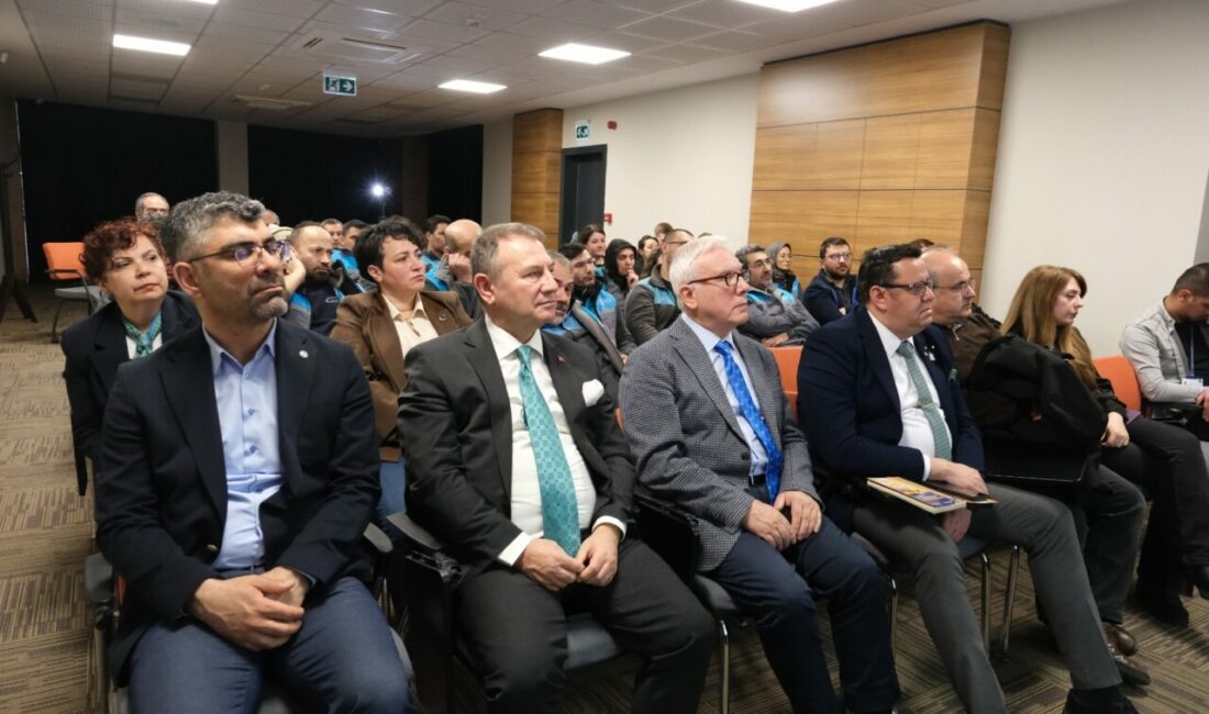 Tophane Rotary’den bağımlılıkla mücadelede farkındalık eğitimi Tophane Rotary Kulübü, Bursa Büyükşehir Belediyesi (BBB) Sağlık İşleri Müdürlüğü