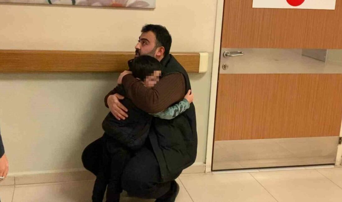 Bursa’nın İnegöl ilçesinde ailesiyle birlikte hastaneye giden 5 yaşındaki çocuk
