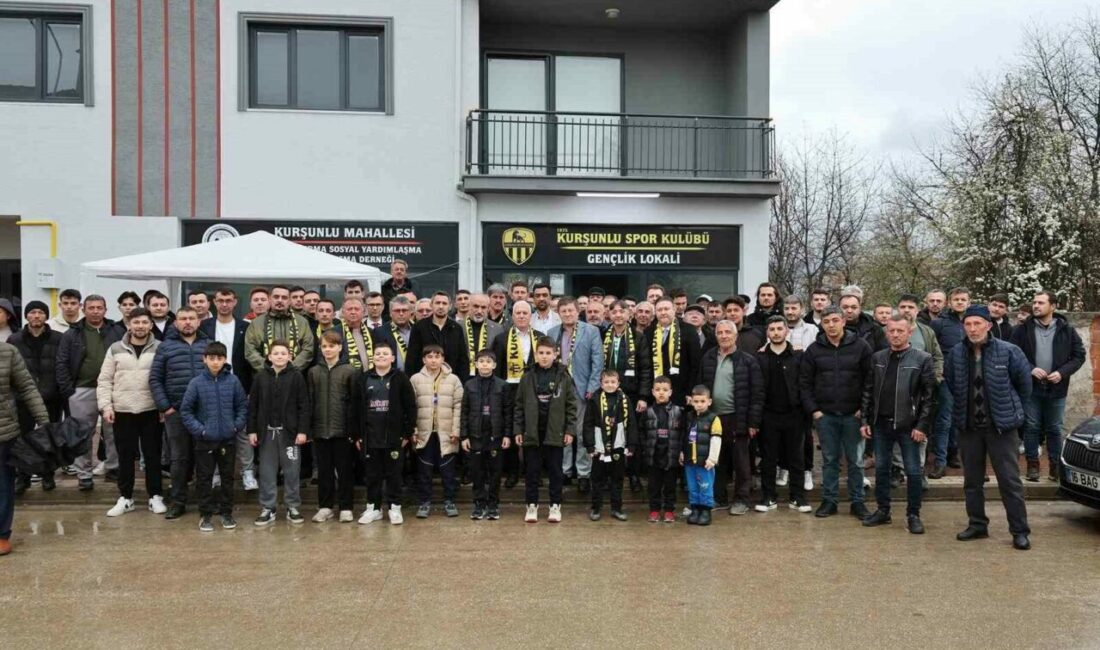 Başkan Bozbey’den İnegöl’e futbol sahası müjdesi Bursa Büyükşehir Belediye Başkanı Mustafa Bozbey, İnegöl Kurşunlu Spor Kulübü’nü