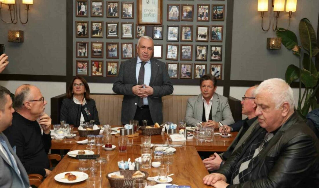 Nilüfer’deki amatör spor kulüp temsilcileriyle bir araya gelen Nilüfer Belediye