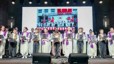 Nilüfer Ramazan Sokağı etkinlikleri kapsamında düzenlenen Bosna gecesinde, Balkan kültürü