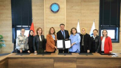 Bursa Uludağ Üniversitesi bünyesinde faaliyet gösteren Kadın ve Aile Çalışmaları