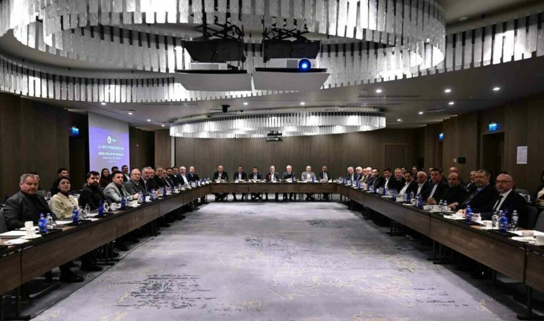 Bursa iş dünyası ‘Ortak akıl toplantısında bir araya geldi Türkiye ekonomisinin lokomotif şehri Bursa’da, oda ve borsa başkanlarının katılımıyla