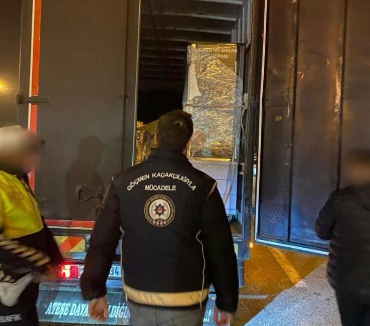 Bursa Emniyet Müdürlüğü ekiplerince düzensiz göçle mücadele kapsamında il genelinde