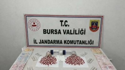 Bursa’nın Yıldırım ilçesinde düzenlenen operasyonda bin 39 adet sentetik ecza