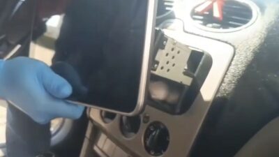 Bursa’da jandarma ekiplerinin düzenlediği uyuşturucu operasyonunda çok sayıda uyuşturucu madde