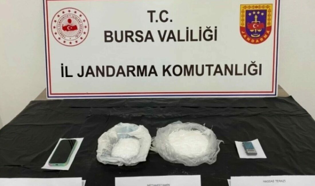 Bursa İl Jandarma Komutanlığı ekipleri, uyuşturucu ile mücadele kapsamında gerçekleştirdiği