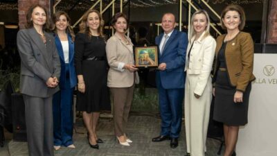 Bursa’nın iş dünyası ve sivil toplum temsilcisi kadınları, ’Kadın Dayanışmasıyla