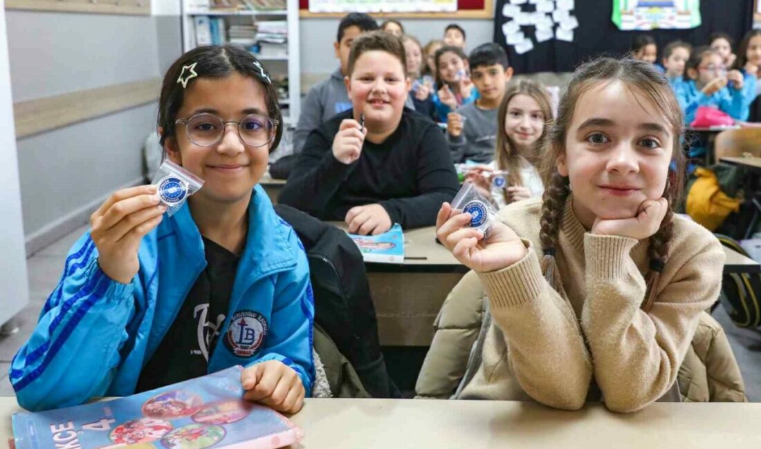 Bursa Büyükşehir Belediyesi, Deprem Haftası kapsamında Lütfi Banuşoğlu İlkokulu’nda öğrencilere