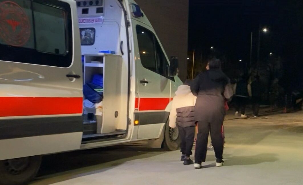 -Bursa’nın İnegöl ilçesinde farklı döner işletmelerinden tavuk döner yiyen 25