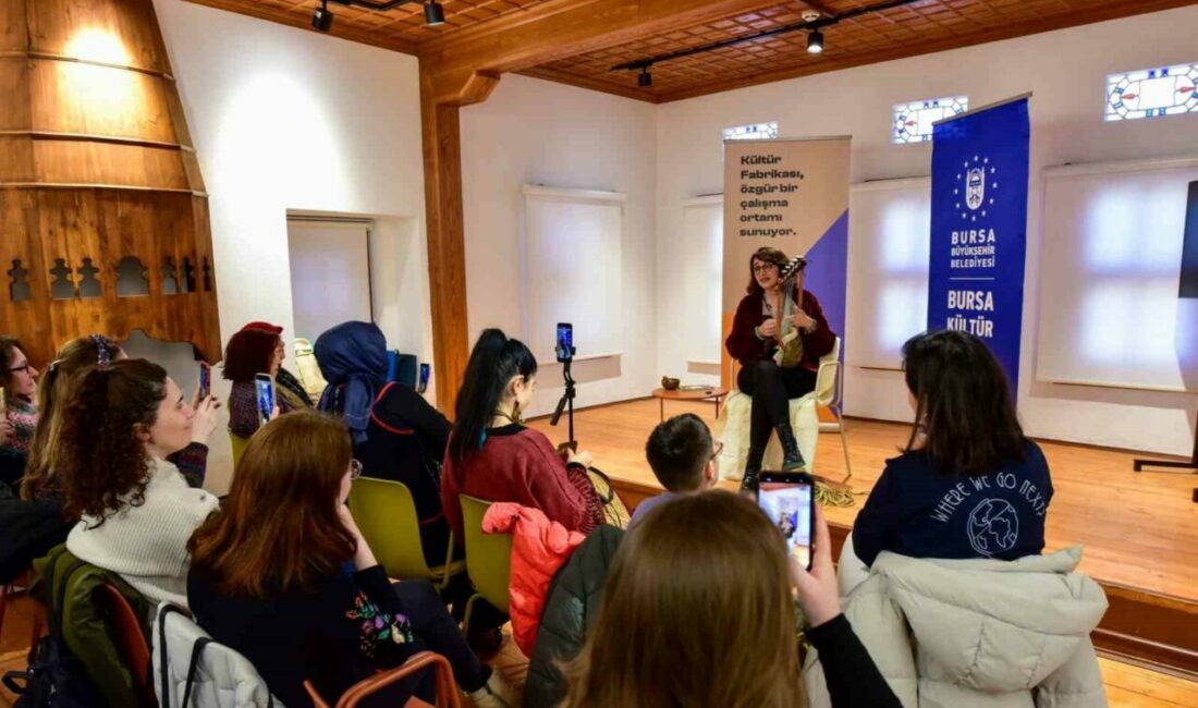 Bursa’nın hikayeleri Ramazan’da anlatıldı Bursa Büyükşehir Belediyesi’nin Ramazan ayı etkinlikleri kapsamında düzenlediği programda, şehrin