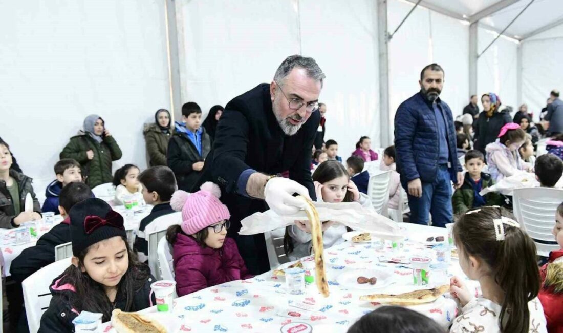 Kestel Belediye Başkanı Ferhat Erol, Ramazan Çocuk Etkinlikleri kapsamında düzenlenen