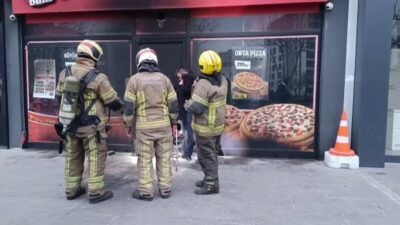 Bursa’da bir pizzacıyla anlaşması olan kurye firmasının sahibi, çalışanların maaşlarını