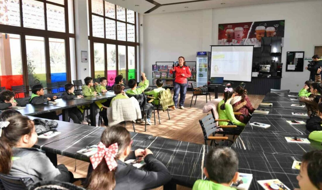 Osmangazi Belediyesi, afetlere karşı bilinçli ve hazırlıklı bir toplum oluşturmak