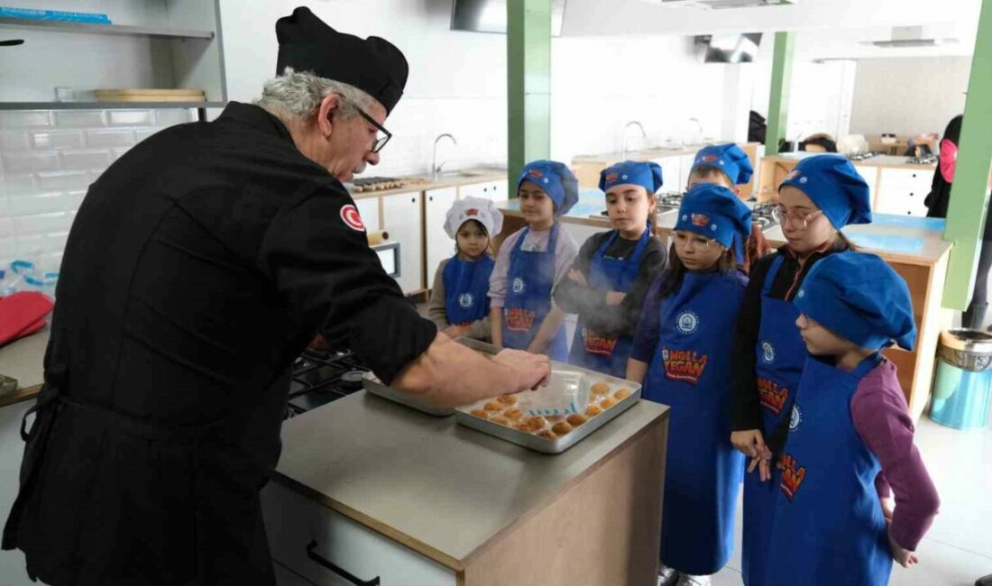 Ramazan tatlıları minik şeflerden Yıldırım Belediyesi, Ramazan ayının manevi iklimini çocuklara hissettirmek için çalışmalarına