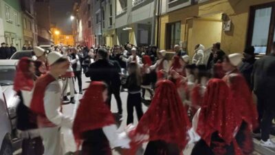 Bursa’nın İnegöl ilçesinde, ramazan ayının ruhunu yaşatmak amacıyla vatandaşlar sahura