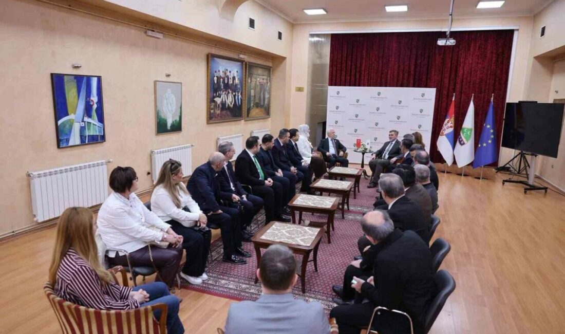 Bursa Büyükşehir Belediyesi’nin Sırbistan’ın Sancak bölgesindeki Priyepolye kentinde düzenlediği iftar