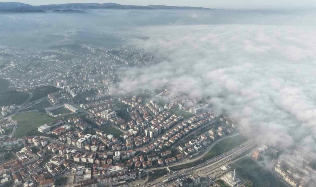 Bursa’da sabah saatlerinde etkili olan sis nedeniyle şehrin yarısı, gözlerden