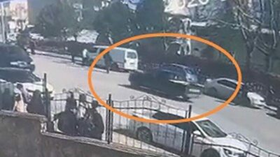 Bursa’nın İnegöl ilçesinde, apartmanın 1. kat balkonundan düşen 3 yaşındaki