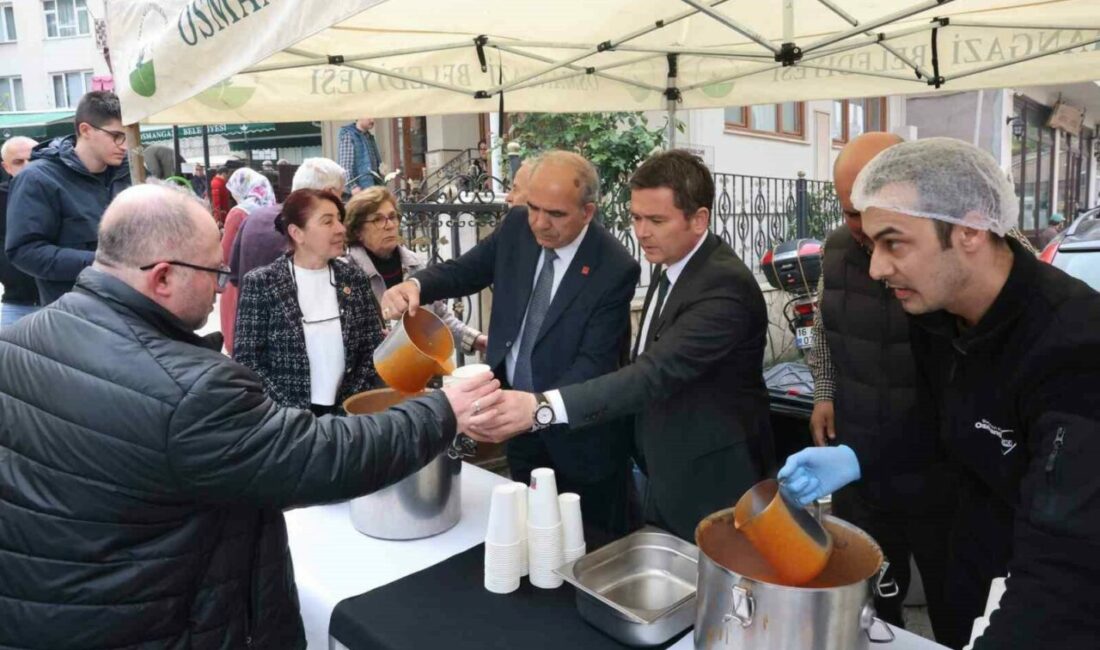Başkan Aydın’ın cuma durağı Muradiye Mahallesi oldu Osmangazi Belediye Başkanı Erkan Aydın, her hafta gerçekleştirdiği mahalle ziyaretleri