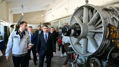 Bursa’da Yıldırım Belediye Başkanı Oktay Yılmaz, Hürriyet Mesleki ve Teknik