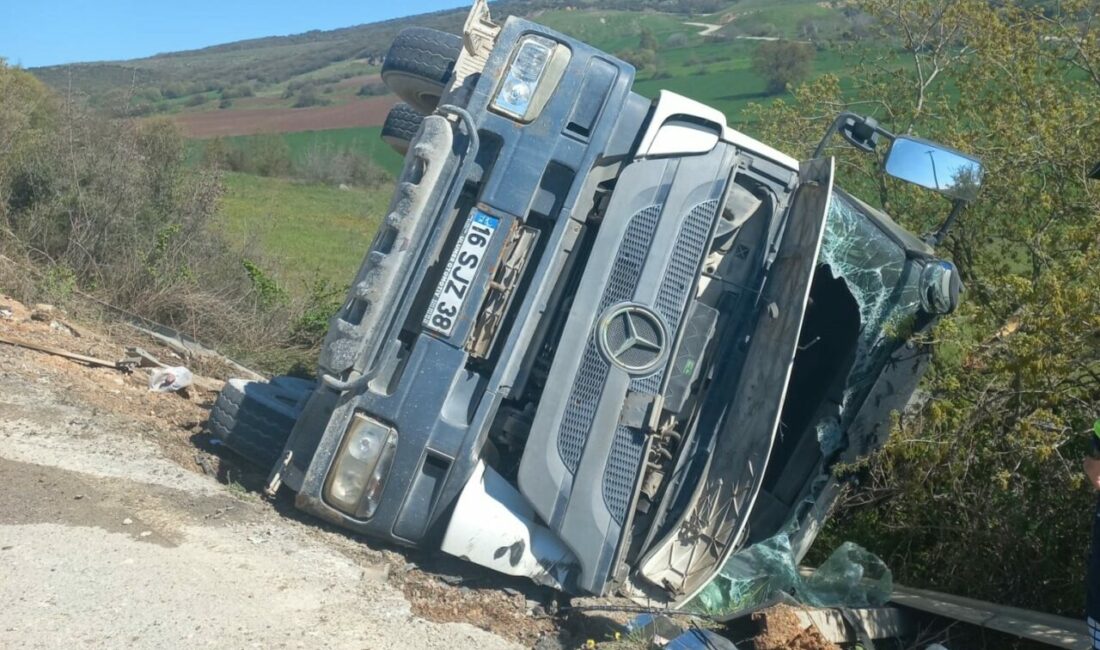 Bursa’nın İnegöl ilçesinde meydana gelen kazada kontrolden çıkan beton mikseri