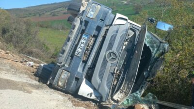 Bursa’nın İnegöl ilçesinde meydana gelen kazada kontrolden çıkan beton mikseri