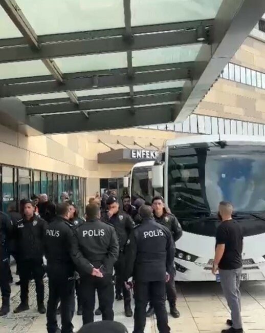 Mustafa Bozbey ve beraberindeki 56 kişi adliyeye sevk edildi. Sağlık