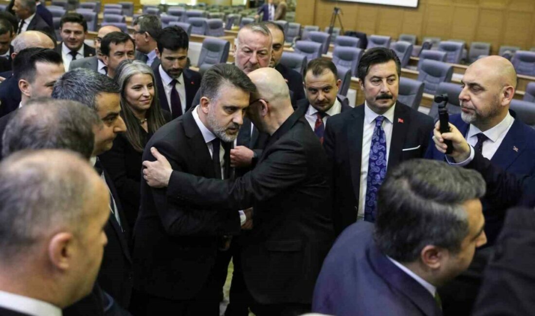 Bursa Büyükşehir Belediye Meclisi’nin olağanüstü toplantısında Başkanvekilliğine Şahin Biba seçildi.