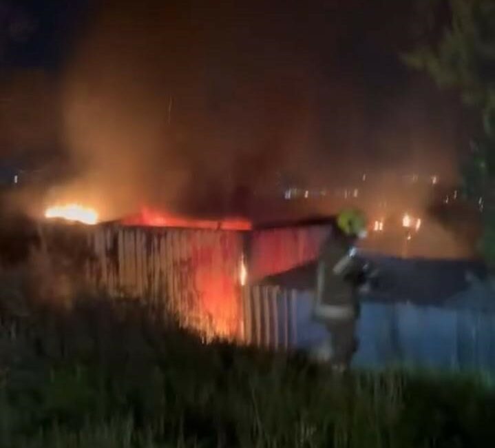 Bursa’da bir iş yerinde çıkan yangın korku dolu anlara neden