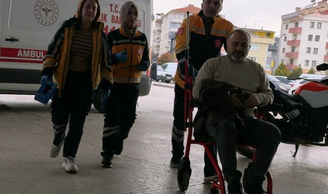 Bursa’nın İnegöl ilçesinde iki otomobilin çarpışması sonucu meydana gelen tarafik