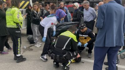 Bursa’nın Osmangazi ilçesinde meydana gelen trafik kazasında işçi servisine çarpan