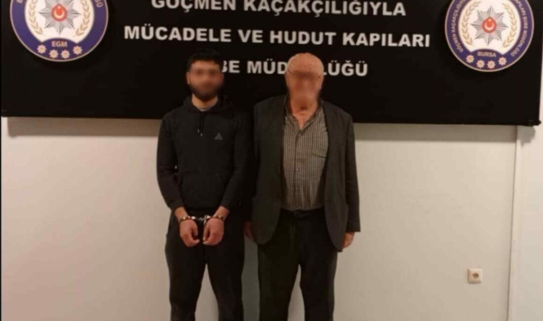 Bursa’da kiralık evde kaçak göçmen ağı polis operasyonuyla çökertildi Bursa’da düzensiz göçle mücadele kapsamında yürütülen çalışmalar sonucu, kiralık ev