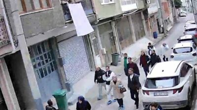 Bursa’da 40 yıllık eşi olan emekli polis memurunu satır ve