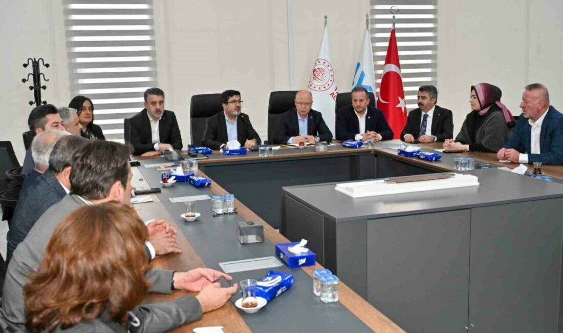 Bursa Büyükşehir Belediyesi Başkanvekili Şahin Biba, ulaşım alanında şehrin geleceğine