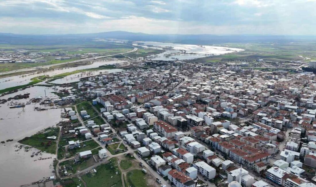 Bursa’da 3 gün aralıksız yağan yağmurların ardından Karacabey ilçesine bağlı