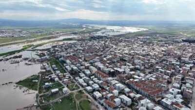 Bursa’da 3 gün aralıksız yağan yağmurların ardından Karacabey ilçesine bağlı