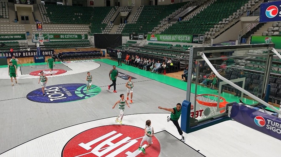 23 Nisan Ulusal Egemenlik ve Çocuk Bayramı kapsamında Bursaspor Basketbol