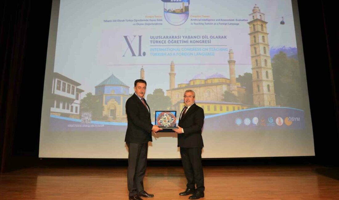 Bursa Uludağ Üniversitesi’nde düzenlenen 11. Uluslararası Yabancı Dil Olarak Türkçe
